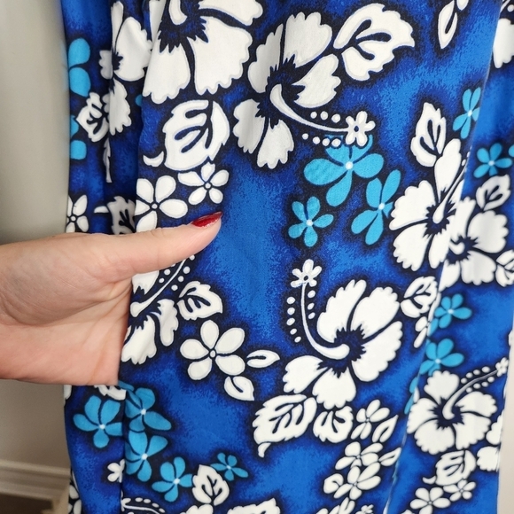 Vintage ChinLan Blue Hawaiian Floral Print MuuMuu Maxi Dress Size M - Picture 7 of 13